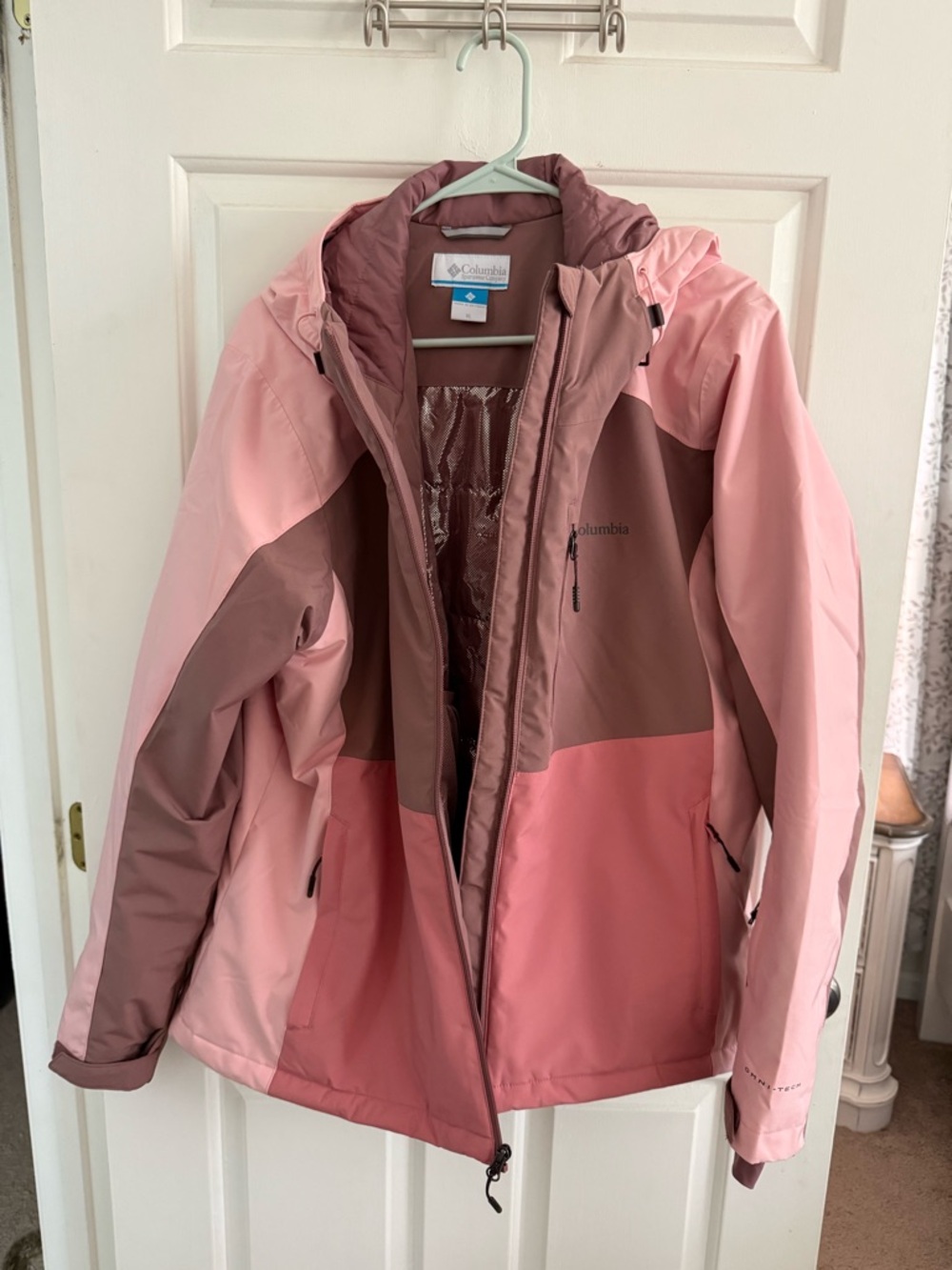 Columbia Women's Pink Colorblock Insulated Jacket